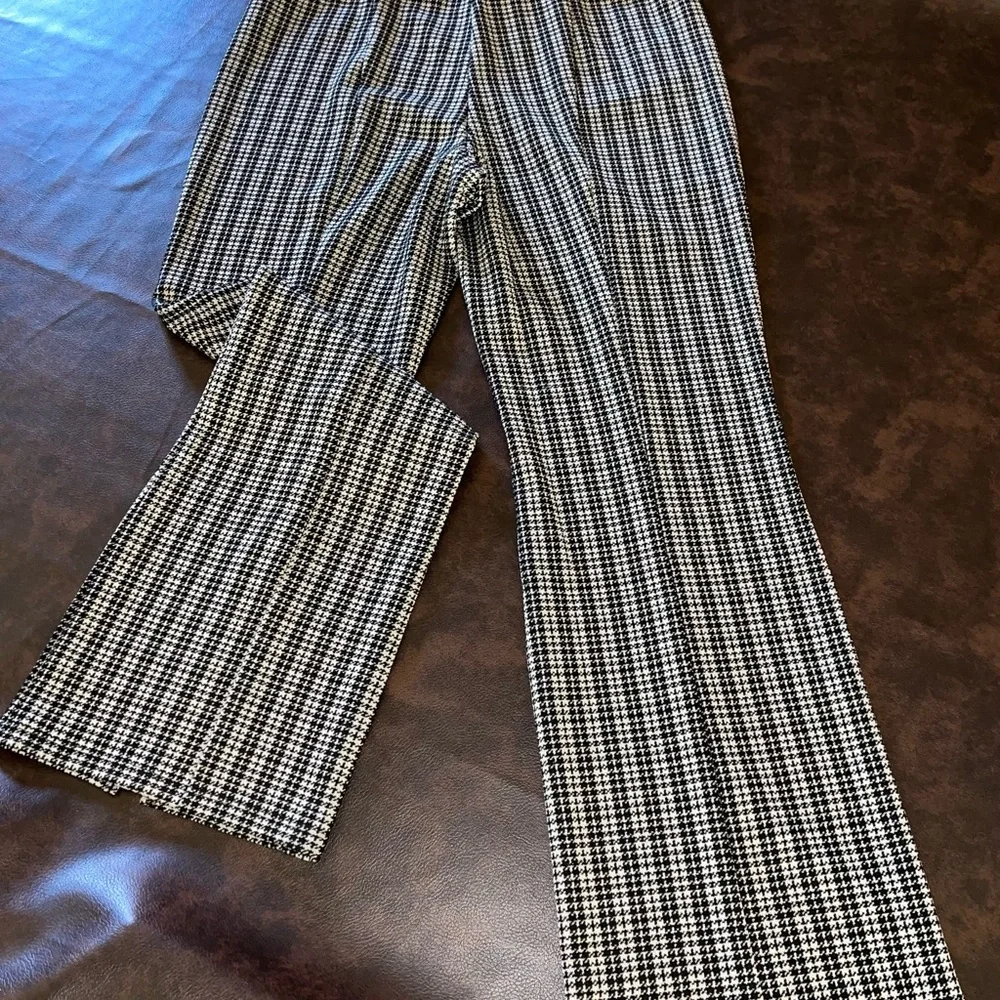 MICHAEL Michael Kors Black and White Houndstooth Flare Pants - Picture 2 of 5